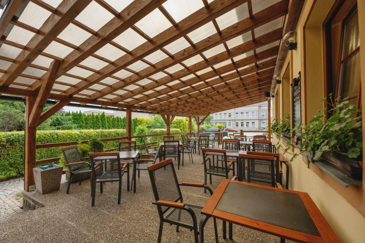 Hotel Taverna Javorník Exterior foto
