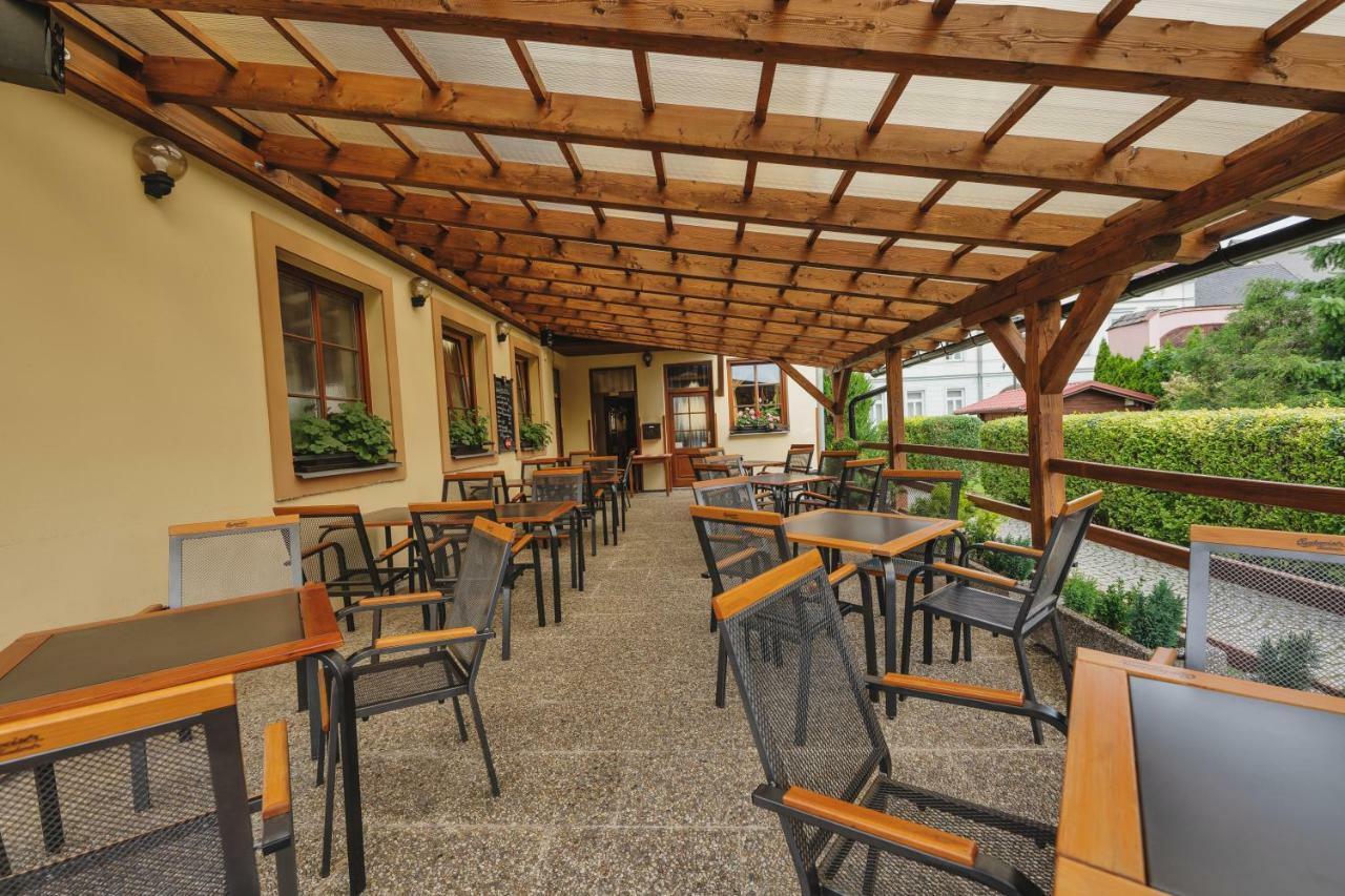 Hotel Taverna Javorník Exterior foto