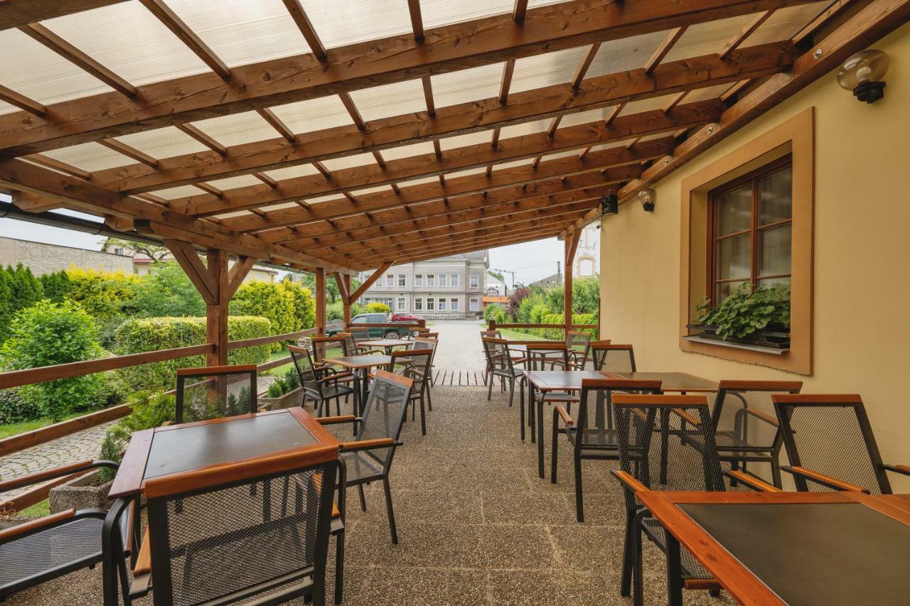 Hotel Taverna Javorník Exterior foto